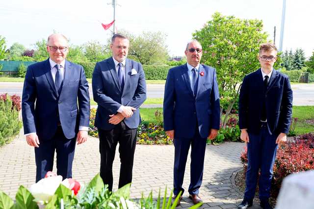 [FOTO] Władze Żarowa upamiętniły 234. rocznicę uchwalenia Konstytucji 3 Maja