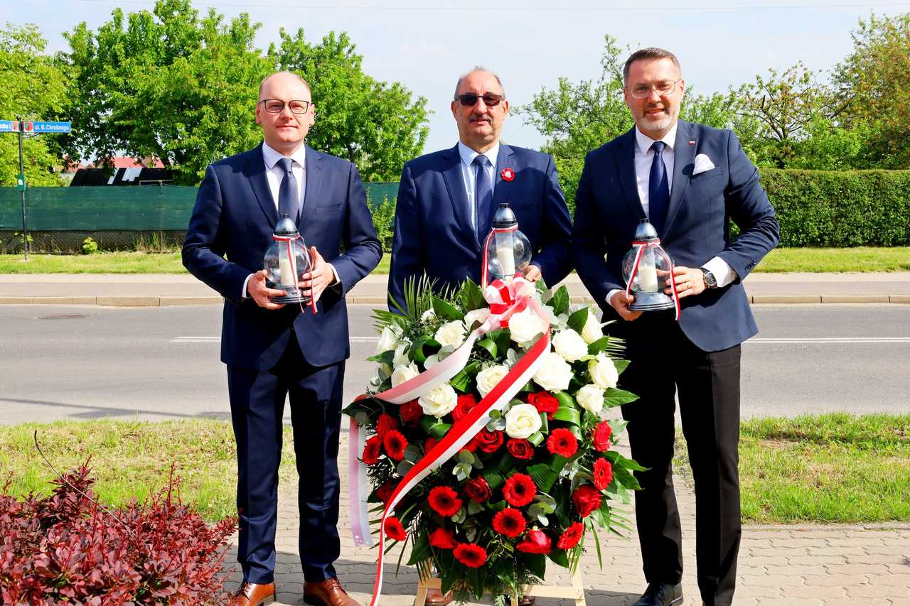 [FOTO] Władze Żarowa upamiętniły 234. rocznicę uchwalenia Konstytucji 3 Maja