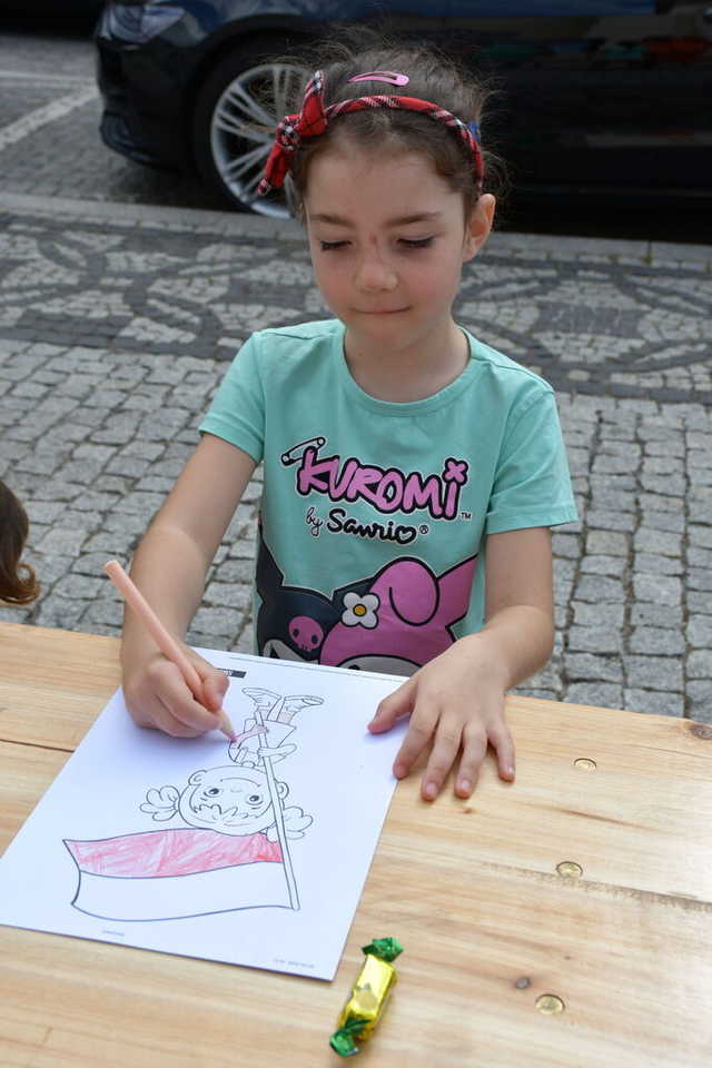 [FOTO] Biało-czerwone Świebodzice. Obchody Święta Flagi RP