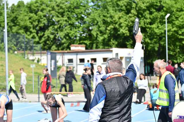 [FOTO] Otwarcie Sezonu Lekkoatletycznego. Na Stadionie Miejskim rywalizuje kilkuset zawodników