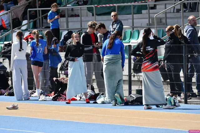 [FOTO] Otwarcie Sezonu Lekkoatletycznego. Na Stadionie Miejskim rywalizuje kilkuset zawodników