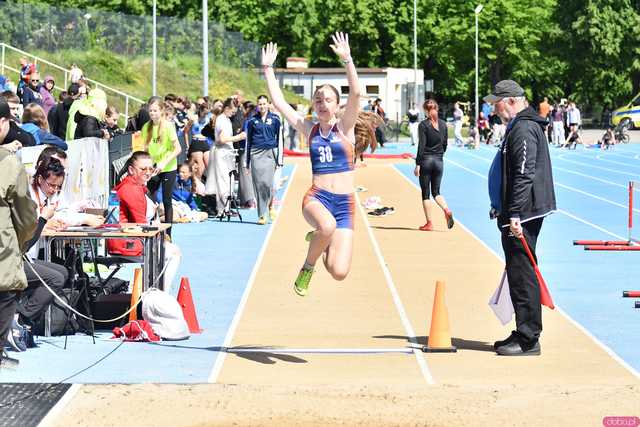 [FOTO] Otwarcie Sezonu Lekkoatletycznego. Na Stadionie Miejskim rywalizuje kilkuset zawodników