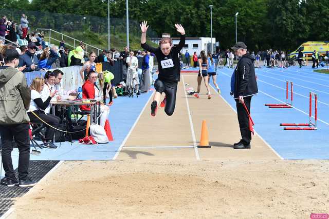 [FOTO] Otwarcie Sezonu Lekkoatletycznego. Na Stadionie Miejskim rywalizuje kilkuset zawodników