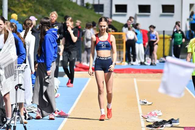 [FOTO] Otwarcie Sezonu Lekkoatletycznego. Na Stadionie Miejskim rywalizuje kilkuset zawodników