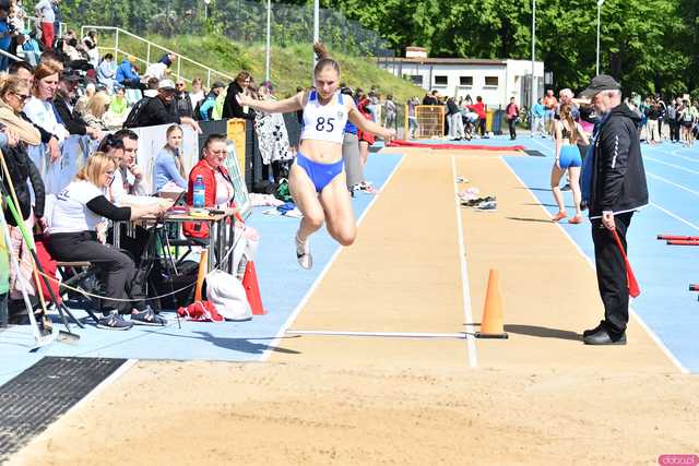 [FOTO] Otwarcie Sezonu Lekkoatletycznego. Na Stadionie Miejskim rywalizuje kilkuset zawodników