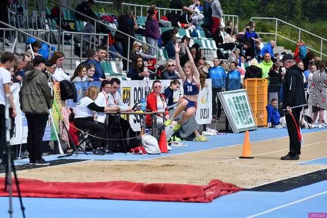 [FOTO] Otwarcie Sezonu Lekkoatletycznego. Na Stadionie Miejskim rywalizuje kilkuset zawodników