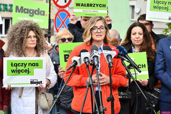 [WIDEO/FOTO] Wicemarszałek Magdalena Biejat spotkała się z mieszkańcami i poruszyła bieżące kwestie polityczne i gospodarcze