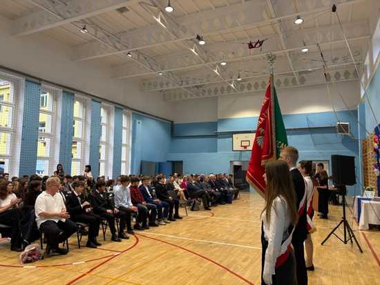 [FOTO] Pożegnanie absolwentów żarowskiego Zespołu Szkół