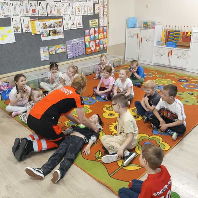 [FOTO] Nauka pierwszej pomocy w Przedszkolu Słoneczko