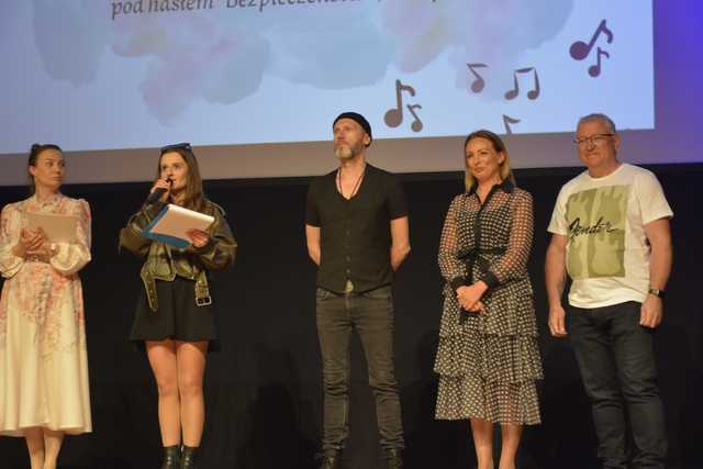 [FOTO] Festiwal Piosenki Obcojęzycznej i odśpiewanie hymnu UE rozpoczęło Europejski Weekend w Strzegomiu