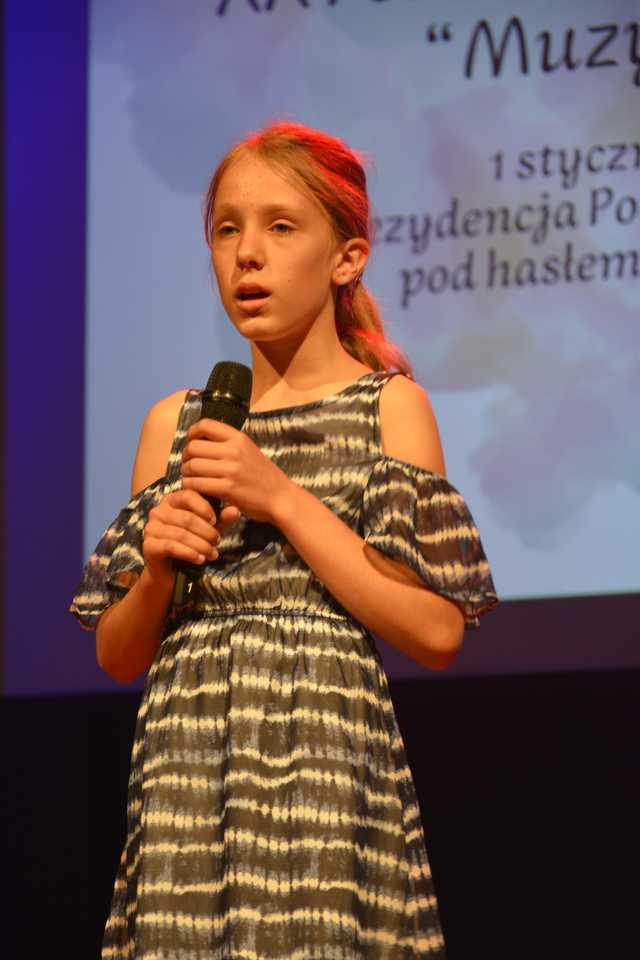 [FOTO] Festiwal Piosenki Obcojęzycznej i odśpiewanie hymnu UE rozpoczęło Europejski Weekend w Strzegomiu