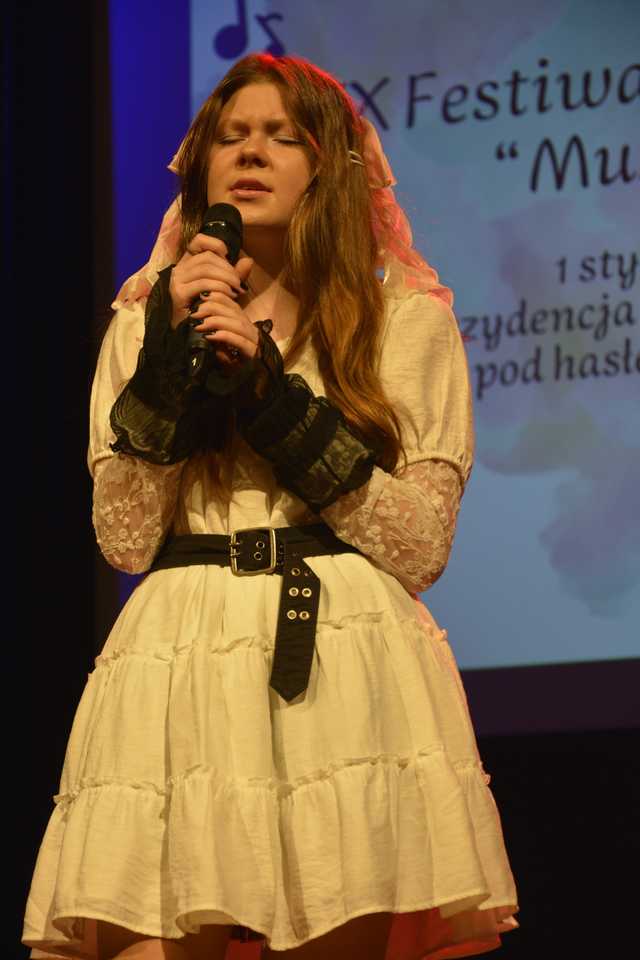 [FOTO] Festiwal Piosenki Obcojęzycznej i odśpiewanie hymnu UE rozpoczęło Europejski Weekend w Strzegomiu