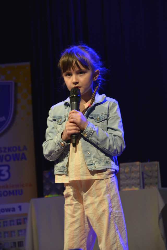 [FOTO] Festiwal Piosenki Obcojęzycznej i odśpiewanie hymnu UE rozpoczęło Europejski Weekend w Strzegomiu