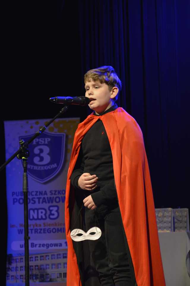 [FOTO] Festiwal Piosenki Obcojęzycznej i odśpiewanie hymnu UE rozpoczęło Europejski Weekend w Strzegomiu