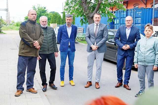 [FOTO] Otwarto wystawę o mieszkańcach ziemi żarowskiej na frontach II wojny światowej