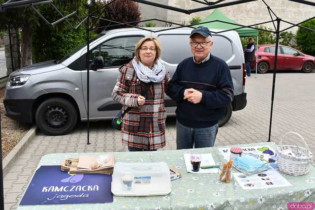 [FOTO] Majowe Targowisko Od rolnika do koszyka. Zdrowa żywność prosto od lokalnych producentów 