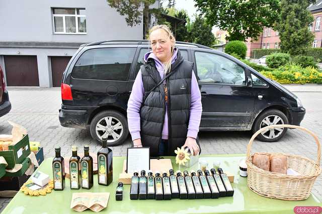 [FOTO] Majowe Targowisko Od rolnika do koszyka. Zdrowa żywność prosto od lokalnych producentów 