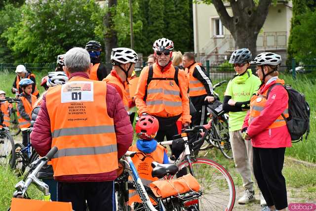 [FOTO] Wystartowali w Rodzinnym Rajdzie Rowerowym Odjazdowy Bibliotekarz