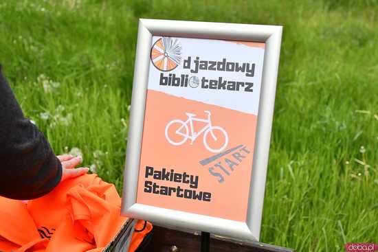 [FOTO] Wystartowali w Rodzinnym Rajdzie Rowerowym Odjazdowy Bibliotekarz