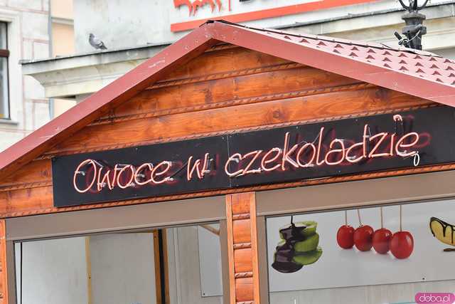 [WIDEO/FOTO] Prawdziwy raj dla łasuchów. Trwa Bajkowy Festiwal Słodkości w Świdnicy