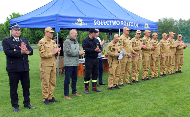 [FOTO] Jednostki OSP rywalizowały w Gminnym Turnieju Sportowo-Pożarniczym o Puchar Wójta