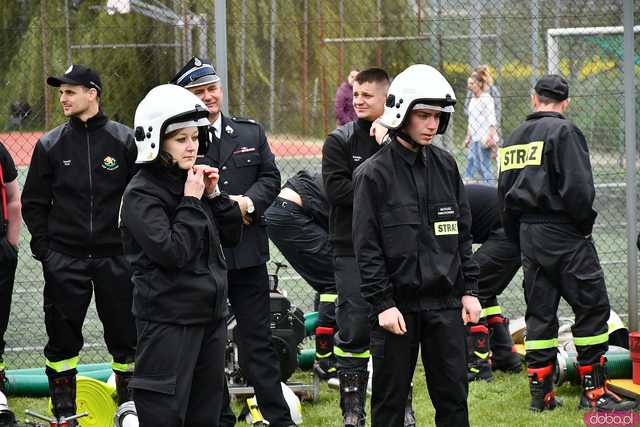 [FOTO] Jednostki OSP rywalizowały w Gminnym Turnieju Sportowo-Pożarniczym o Puchar Wójta