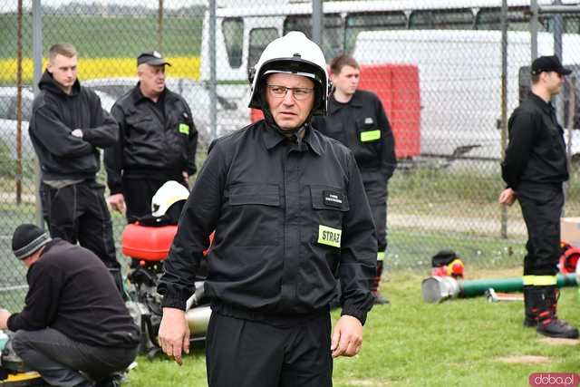 [FOTO] Jednostki OSP rywalizowały w Gminnym Turnieju Sportowo-Pożarniczym o Puchar Wójta