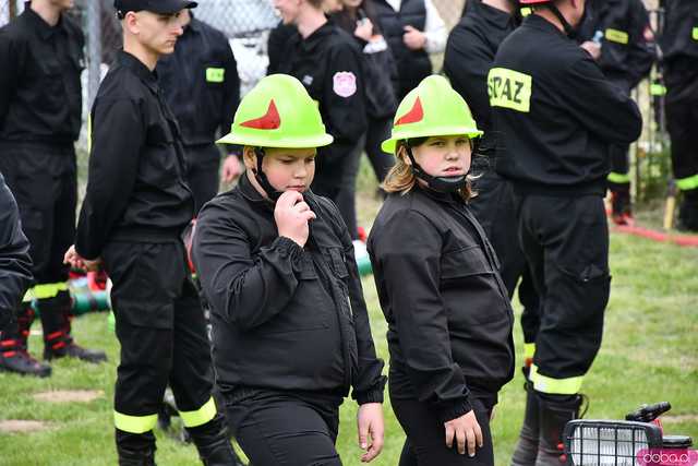 [FOTO] Jednostki OSP rywalizowały w Gminnym Turnieju Sportowo-Pożarniczym o Puchar Wójta