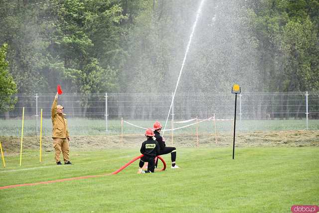 [FOTO] Jednostki OSP rywalizowały w Gminnym Turnieju Sportowo-Pożarniczym o Puchar Wójta