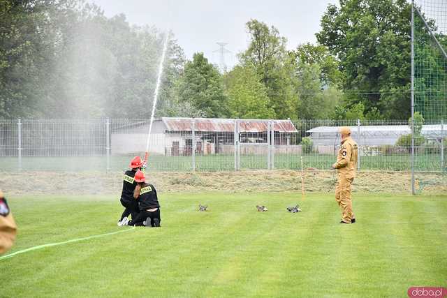 [FOTO] Jednostki OSP rywalizowały w Gminnym Turnieju Sportowo-Pożarniczym o Puchar Wójta