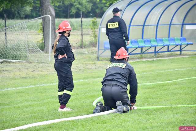 [FOTO] Jednostki OSP rywalizowały w Gminnym Turnieju Sportowo-Pożarniczym o Puchar Wójta