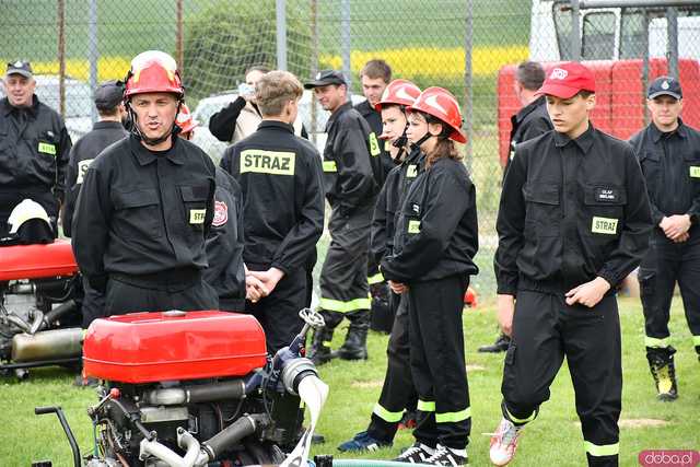 [FOTO] Jednostki OSP rywalizowały w Gminnym Turnieju Sportowo-Pożarniczym o Puchar Wójta