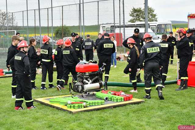 [FOTO] Jednostki OSP rywalizowały w Gminnym Turnieju Sportowo-Pożarniczym o Puchar Wójta