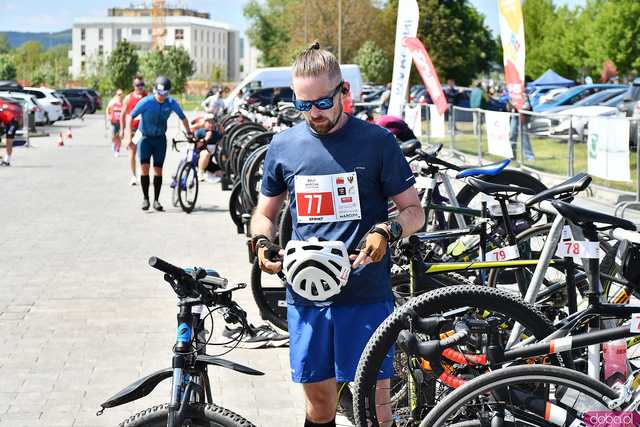[DUŻO ZDJĘĆ] Bieg na przemian z jazdą na rowerze. Marconi Duathlon Świdnica wystartował po raz kolejny!