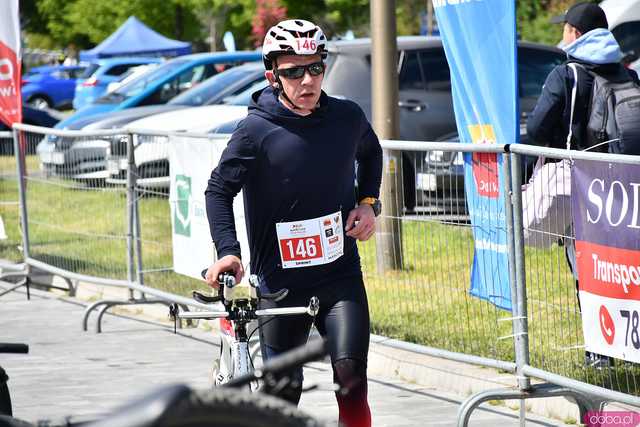 [DUŻO ZDJĘĆ] Bieg na przemian z jazdą na rowerze. Marconi Duathlon Świdnica wystartował po raz kolejny!