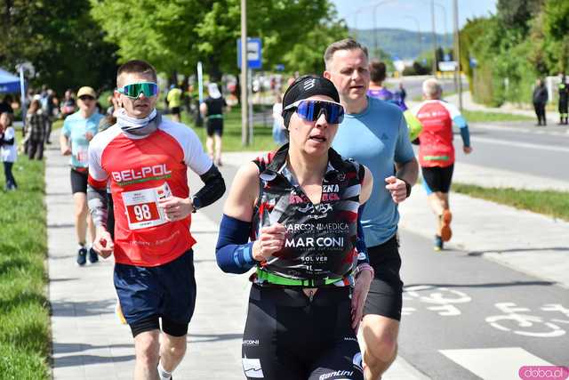 [DUŻO ZDJĘĆ] Bieg na przemian z jazdą na rowerze. Marconi Duathlon Świdnica wystartował po raz kolejny!