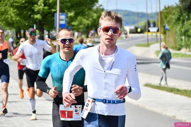 [DUŻO ZDJĘĆ] Bieg na przemian z jazdą na rowerze. Marconi Duathlon Świdnica wystartował po raz kolejny!