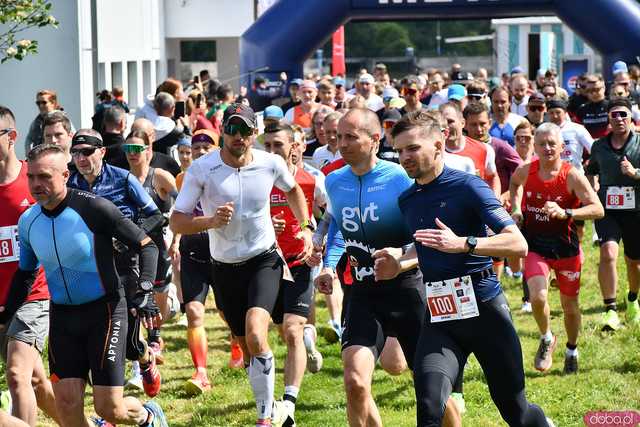 [DUŻO ZDJĘĆ] Bieg na przemian z jazdą na rowerze. Marconi Duathlon Świdnica wystartował po raz kolejny!