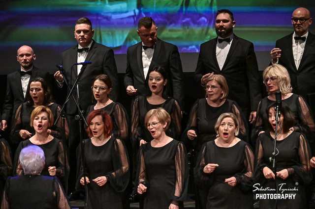 [FOTO] Sportowy piknik, uroczysta sesja z honorami, koncert chóru i wiele innych. Europejski Weekend pełen atrakcji w Strzegomiu