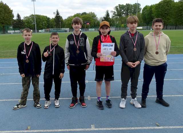 [FOTO] Międzyszkolne zawody w czwórboju lekkoatletycznym