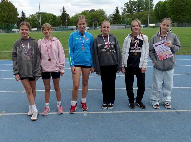 [FOTO] Międzyszkolne zawody w czwórboju lekkoatletycznym