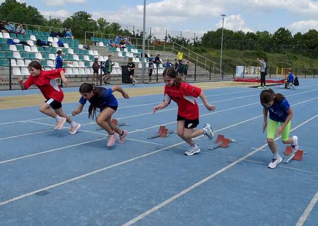 [FOTO] Międzyszkolne zawody w czwórboju lekkoatletycznym