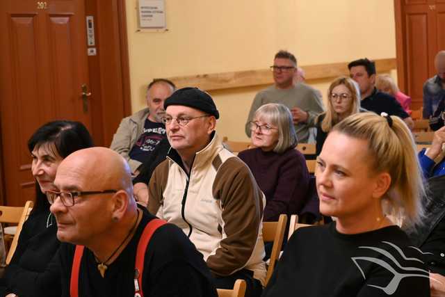 [FOTO] Tydzień Bibliotek rozpoczęty spotkaniem autorskim z Marcinem Świetlickim i Mariuszem Czubajem