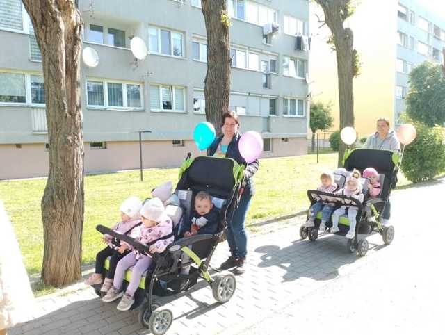 [FOTO] Najmłodsi mieszkańcy Żarowa celebrowali Święto Optymizmu
