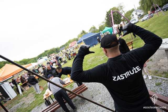 [FOTO] Spływ kajakowy, atrakcje dla dzieci, występy. Za nami Święto Rzeki w Zastrużu