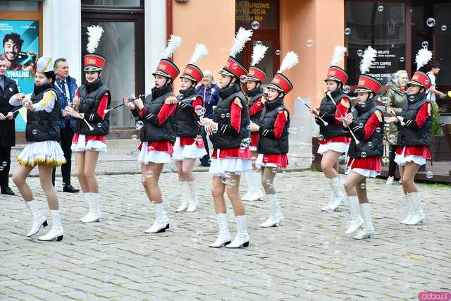 [WIDEO/FOTO] Cieszmy się nadzieją. Żółty Marsz ponownie przeszedł przez świdnicki rynek