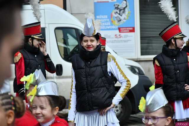 [WIDEO/FOTO] Cieszmy się nadzieją. Żółty Marsz ponownie przeszedł przez świdnicki rynek