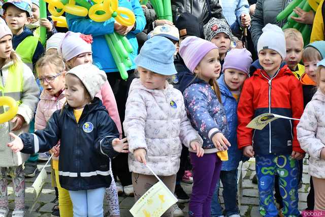 [WIDEO/FOTO] Cieszmy się nadzieją. Żółty Marsz ponownie przeszedł przez świdnicki rynek