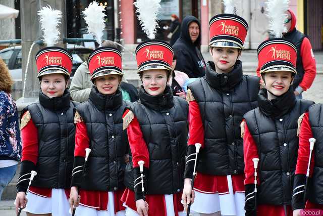 [WIDEO/FOTO] Cieszmy się nadzieją. Żółty Marsz ponownie przeszedł przez świdnicki rynek