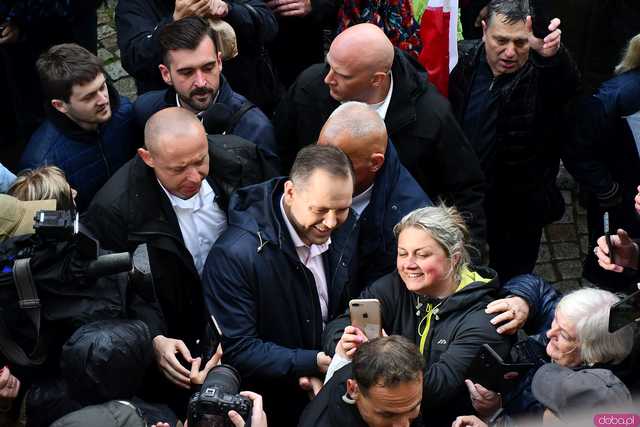 [FOTO] Karol Nawrocki spotkał się z mieszkańcami Świdnicy